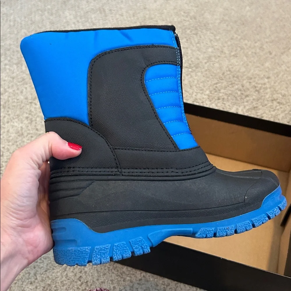 NWT Artic Shield Snow Boots, 1